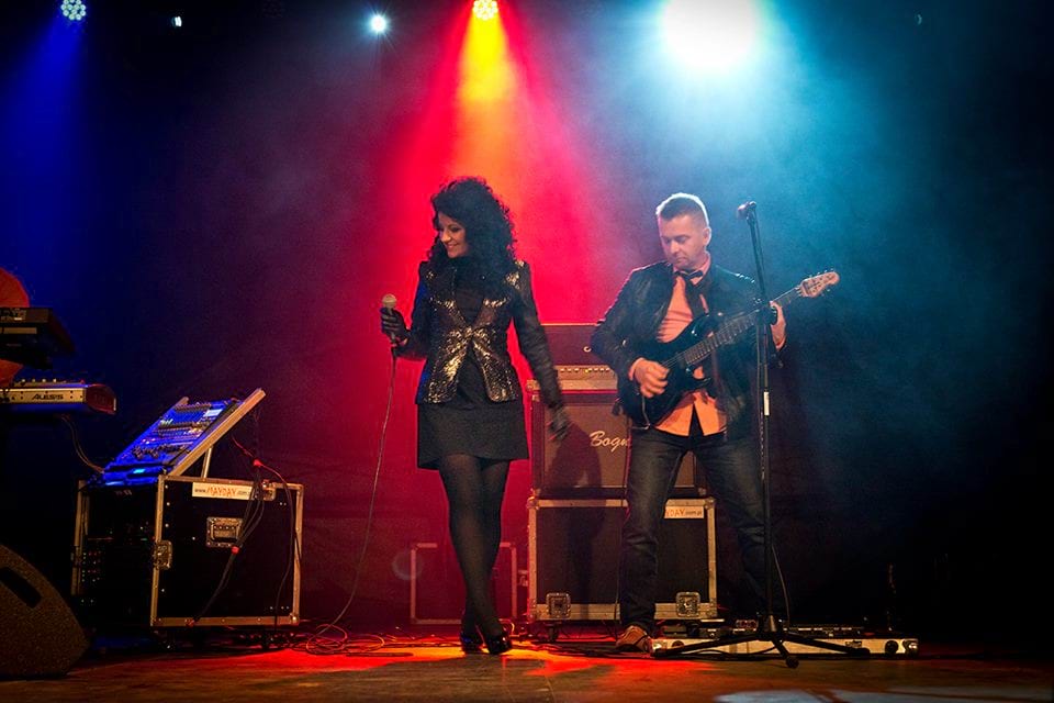 Zespół muzyczny na wesele w Rzeszowie – najlepsza muzyka na żywo na Twoim weselu