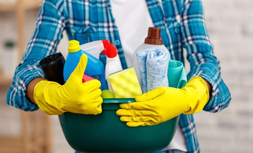 Przygotowanie domu na święta: porządki z użyciem profesjonalnych środków czyszczących